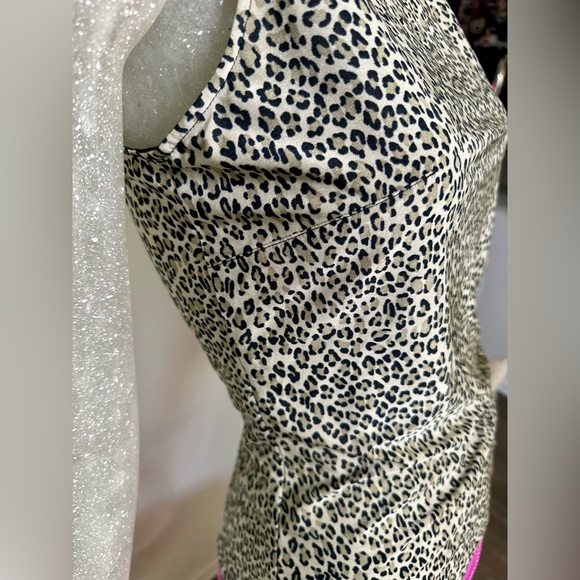 Mark Wong Nark Women’s Sleeveless Leopard Print Top. Size Small - Picture 5 of 16